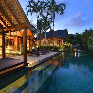 Five Bedroom Deluxe Villa